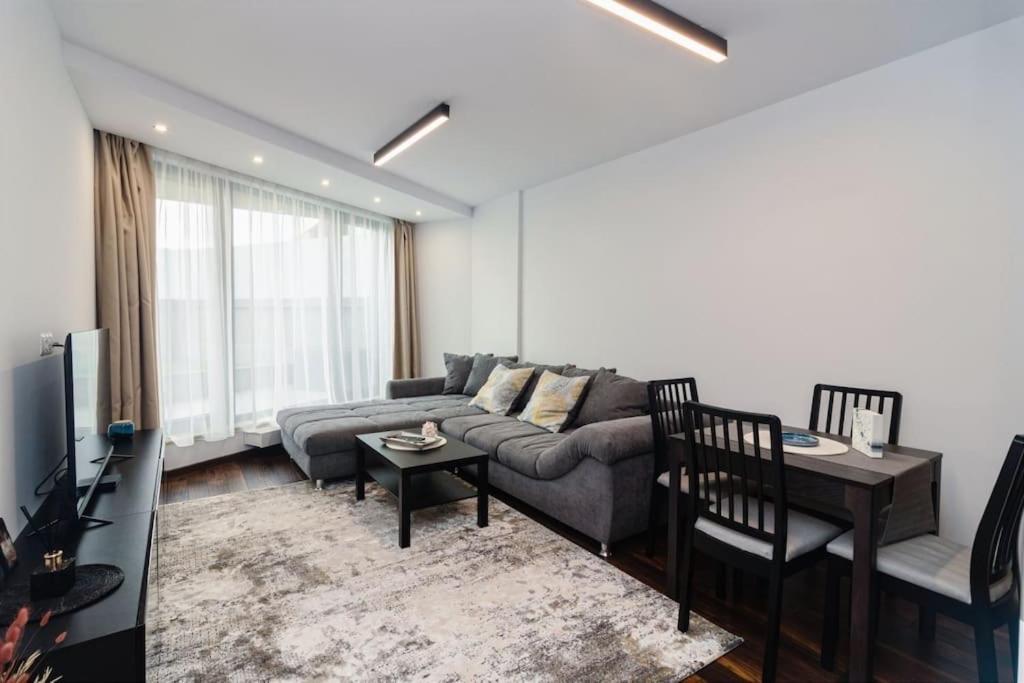 Georgi'S 1 Bedroom Quiet Apartment With Garage Sofia Exterior foto